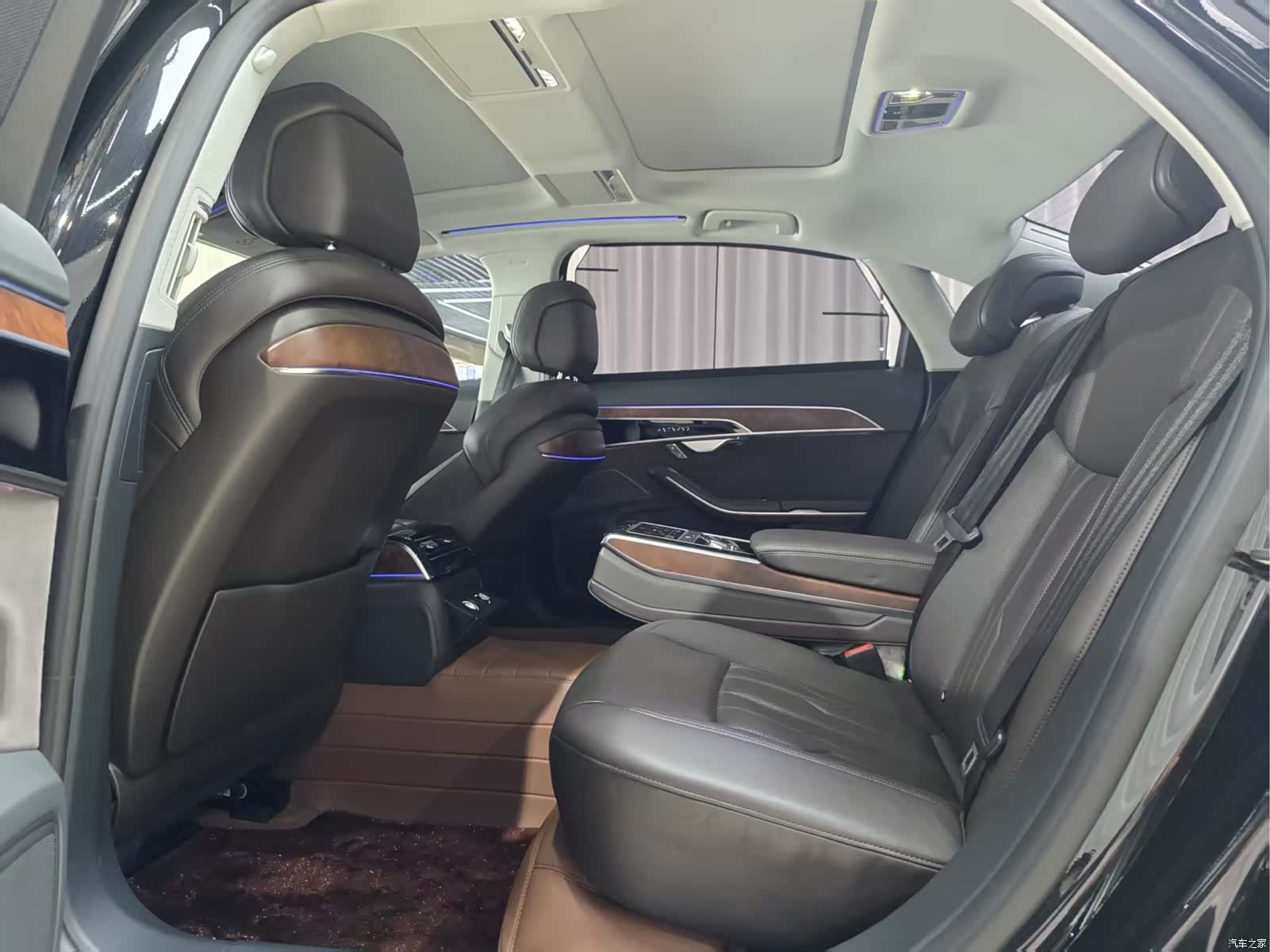 Audi A8L, 2020 11