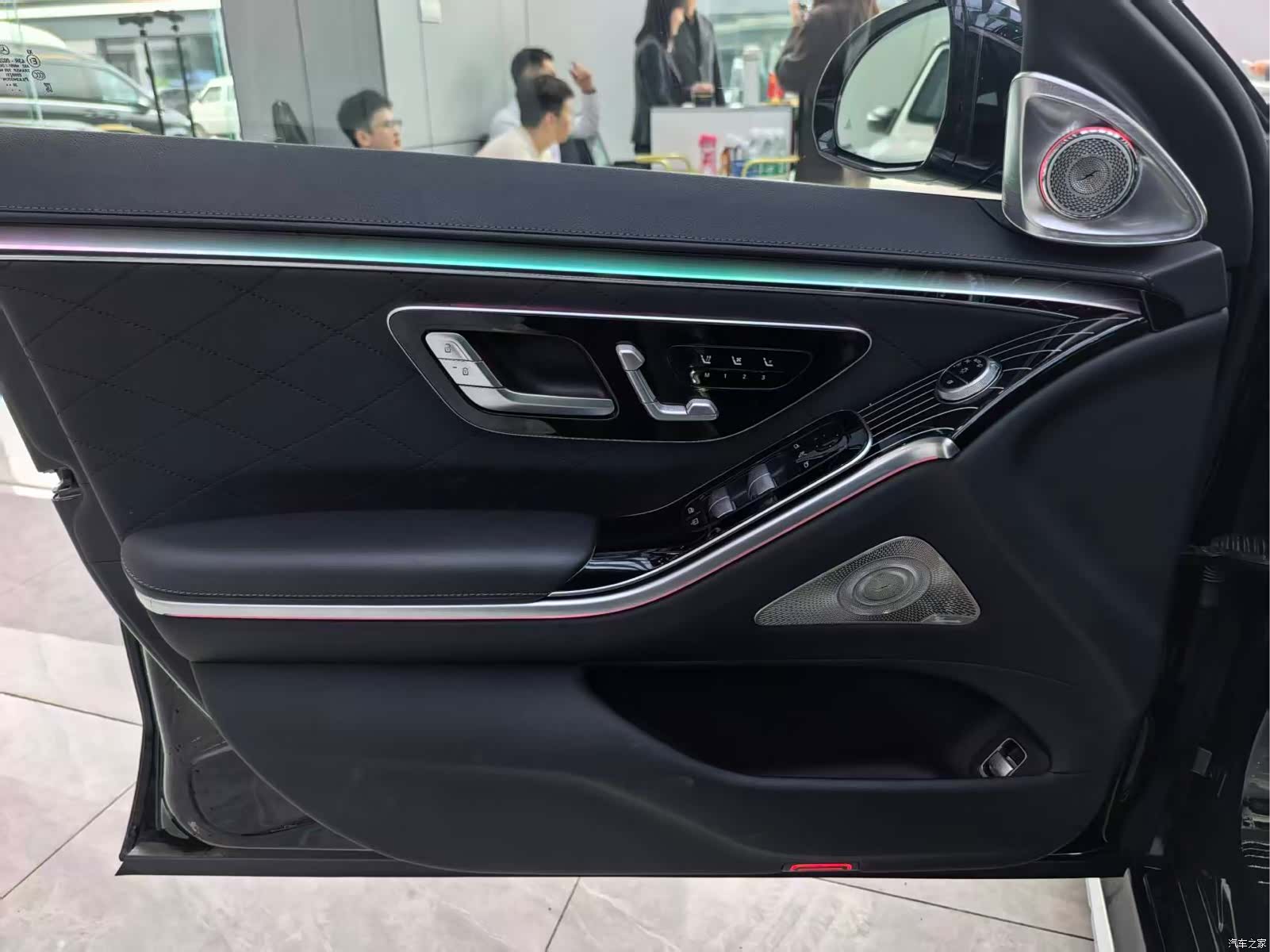 Mercedes-Benz S-Class, 2023 6