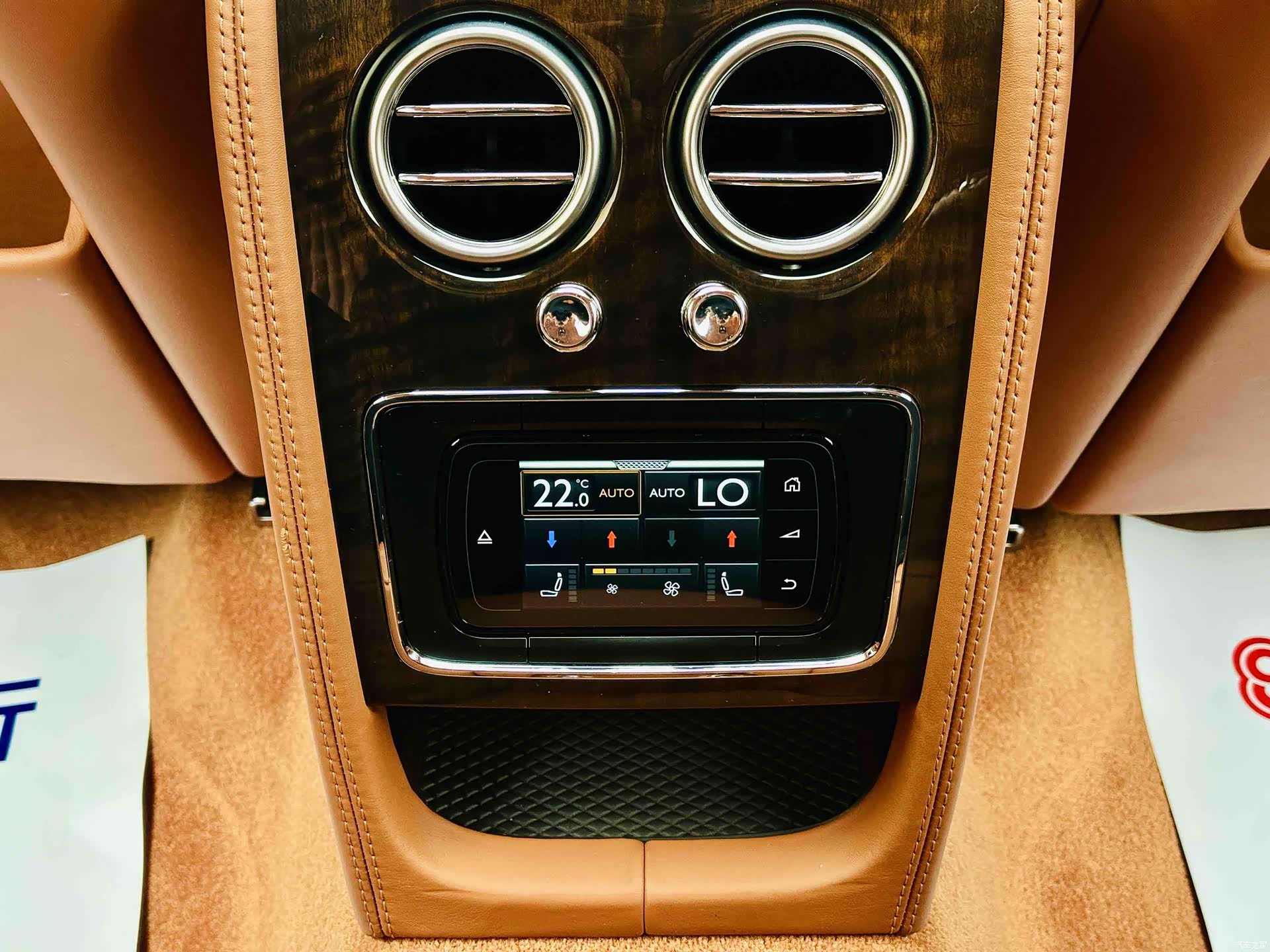 Bentley Flying Spur, 2018 все фото