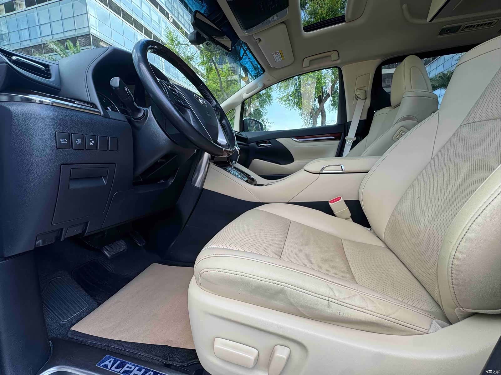 Toyota Alphard, 2017 4