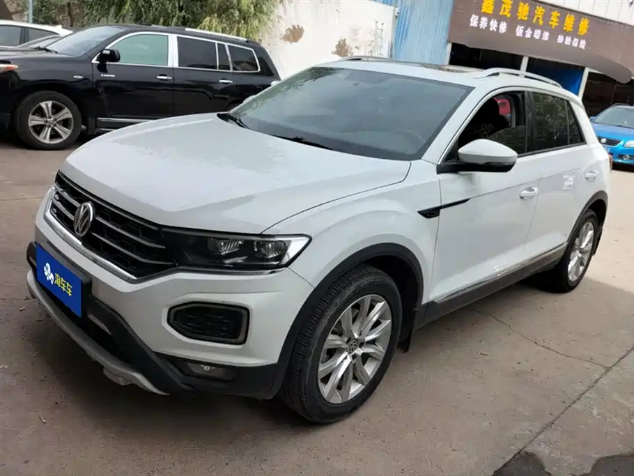 Volkswagen T-ROC exploring Songs
