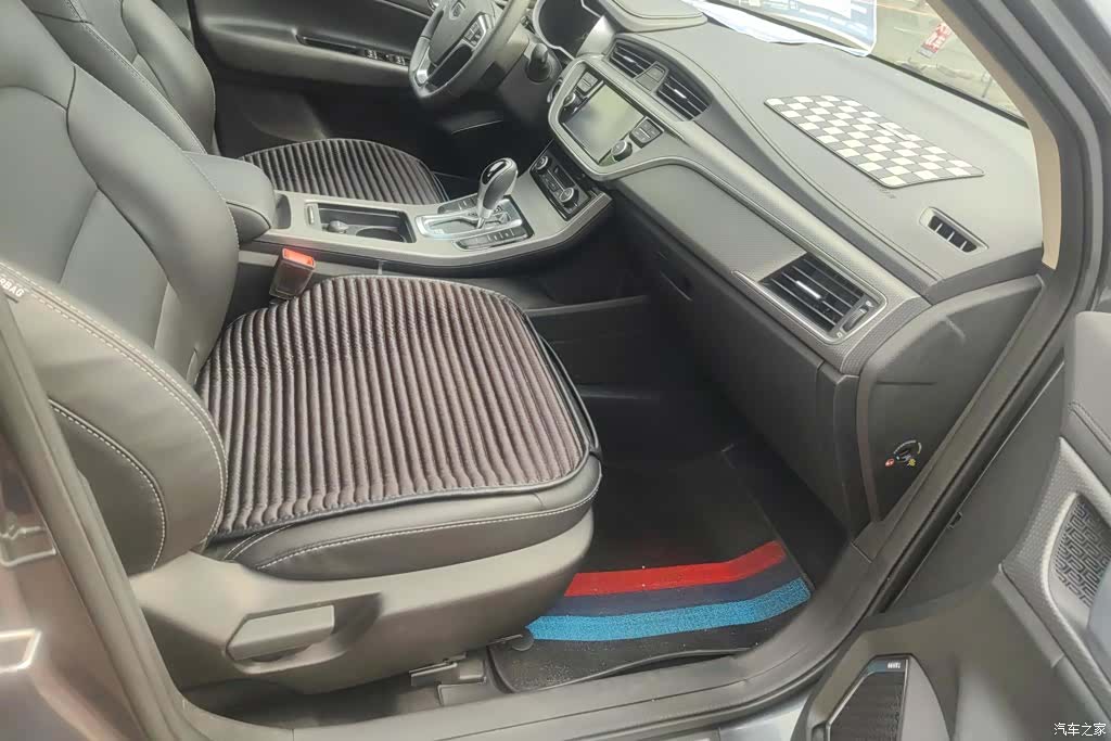 Geely Emgrand, 2016 8