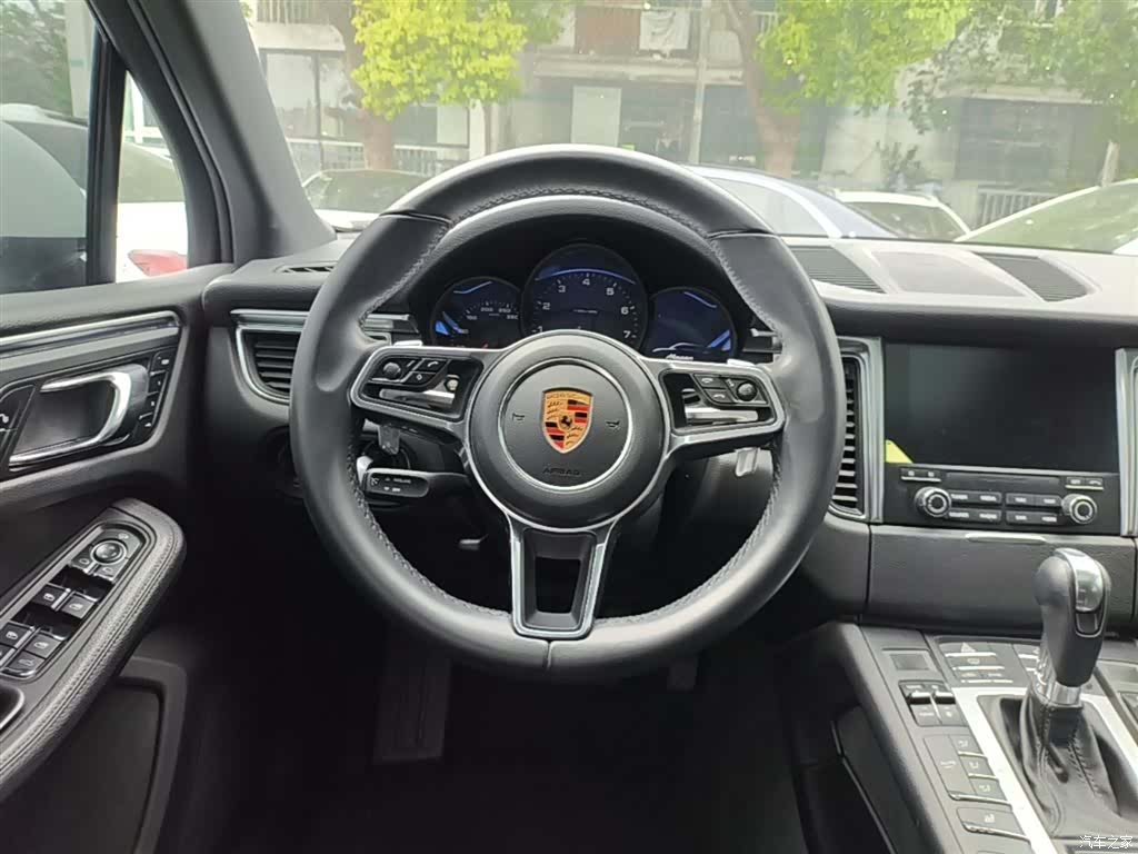 Porsche Macan, 2018 11