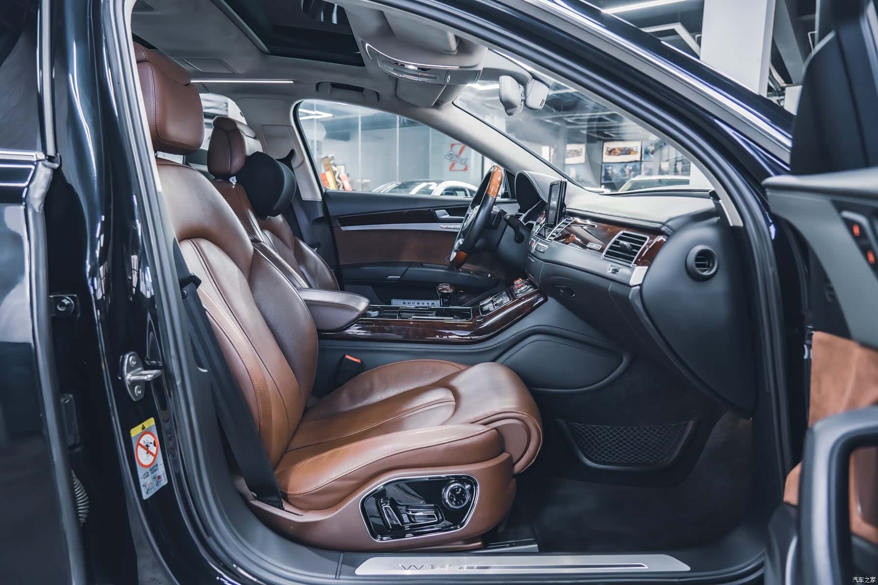 Audi A8L, 2013 9