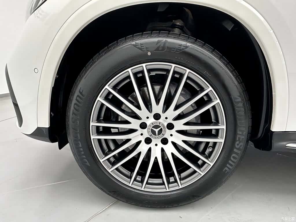 Mercedes-Benz GLC, 2023 30