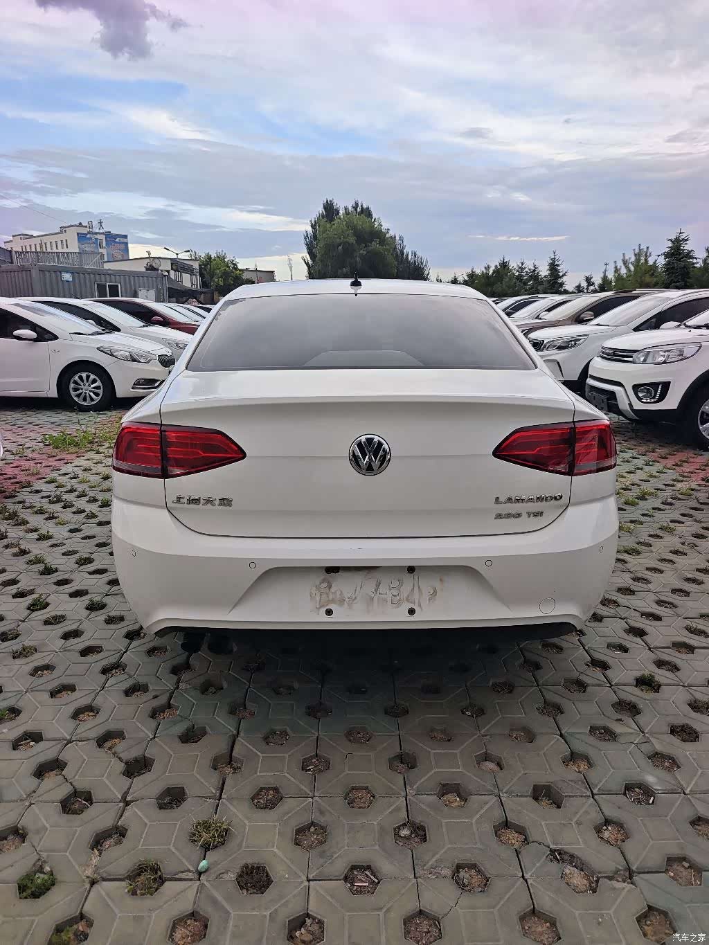 Volkswagen Lamando, 2016 8