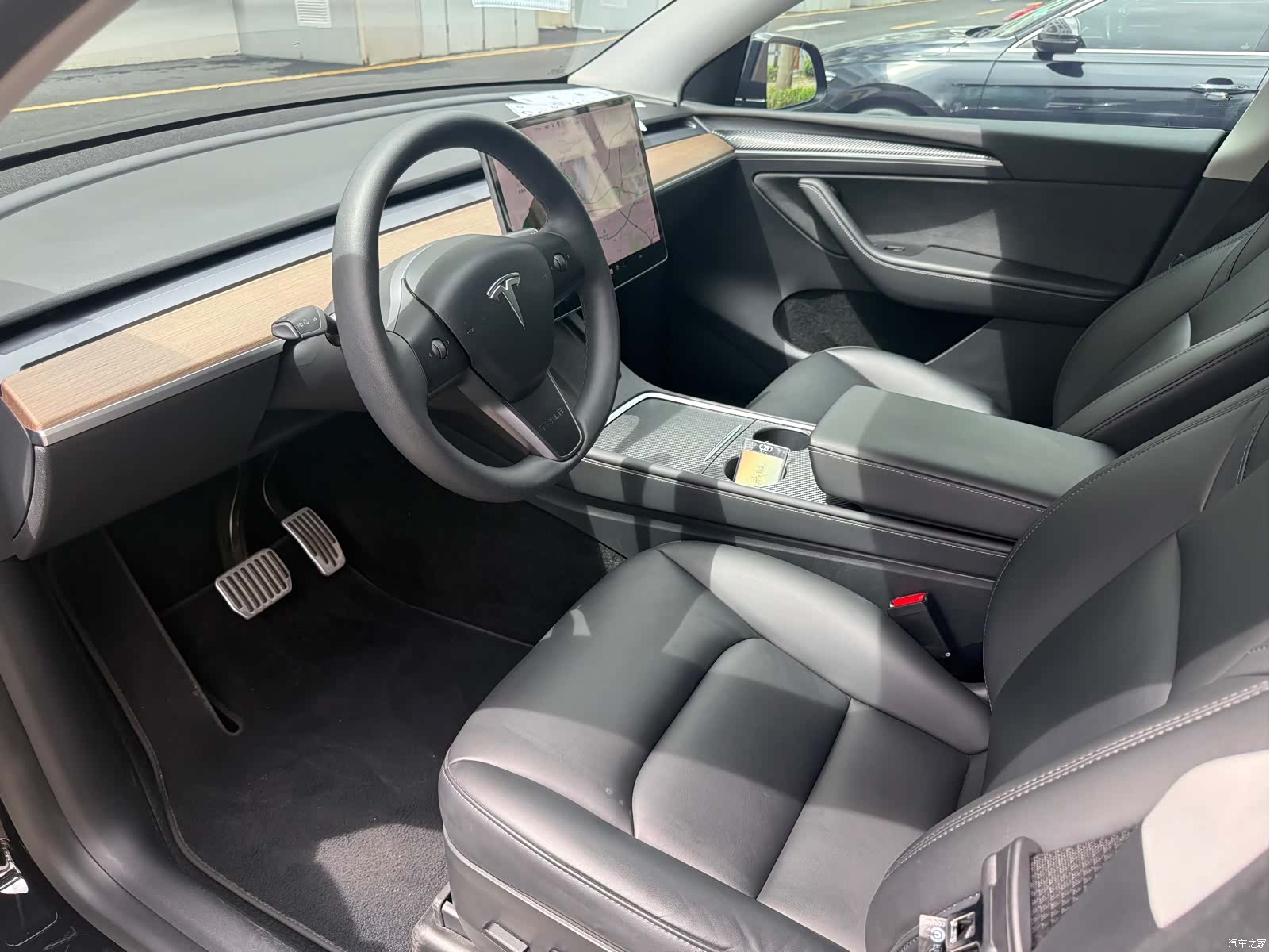 Tesla Model Y, 2021 4