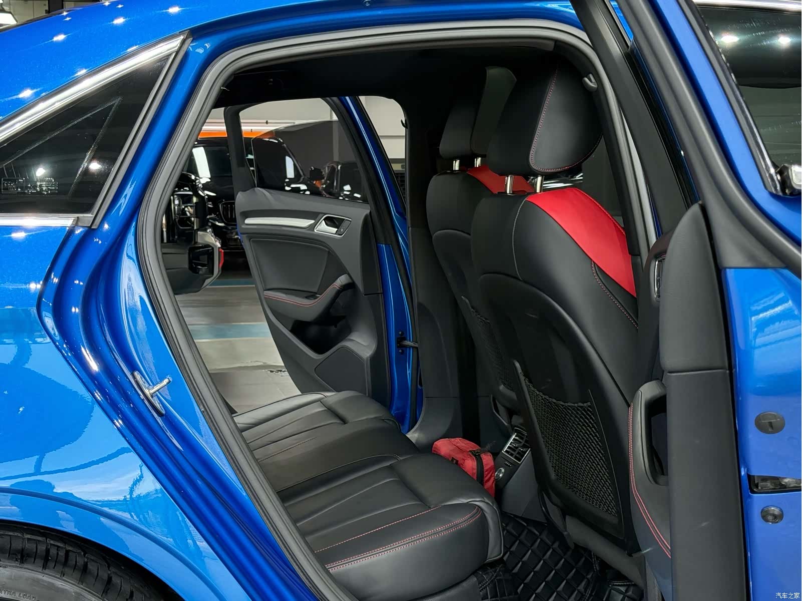 Audi S3, 2019 все фото