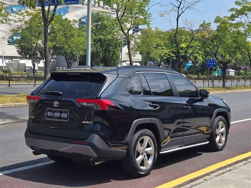 Toyota RAV4 Rongfang