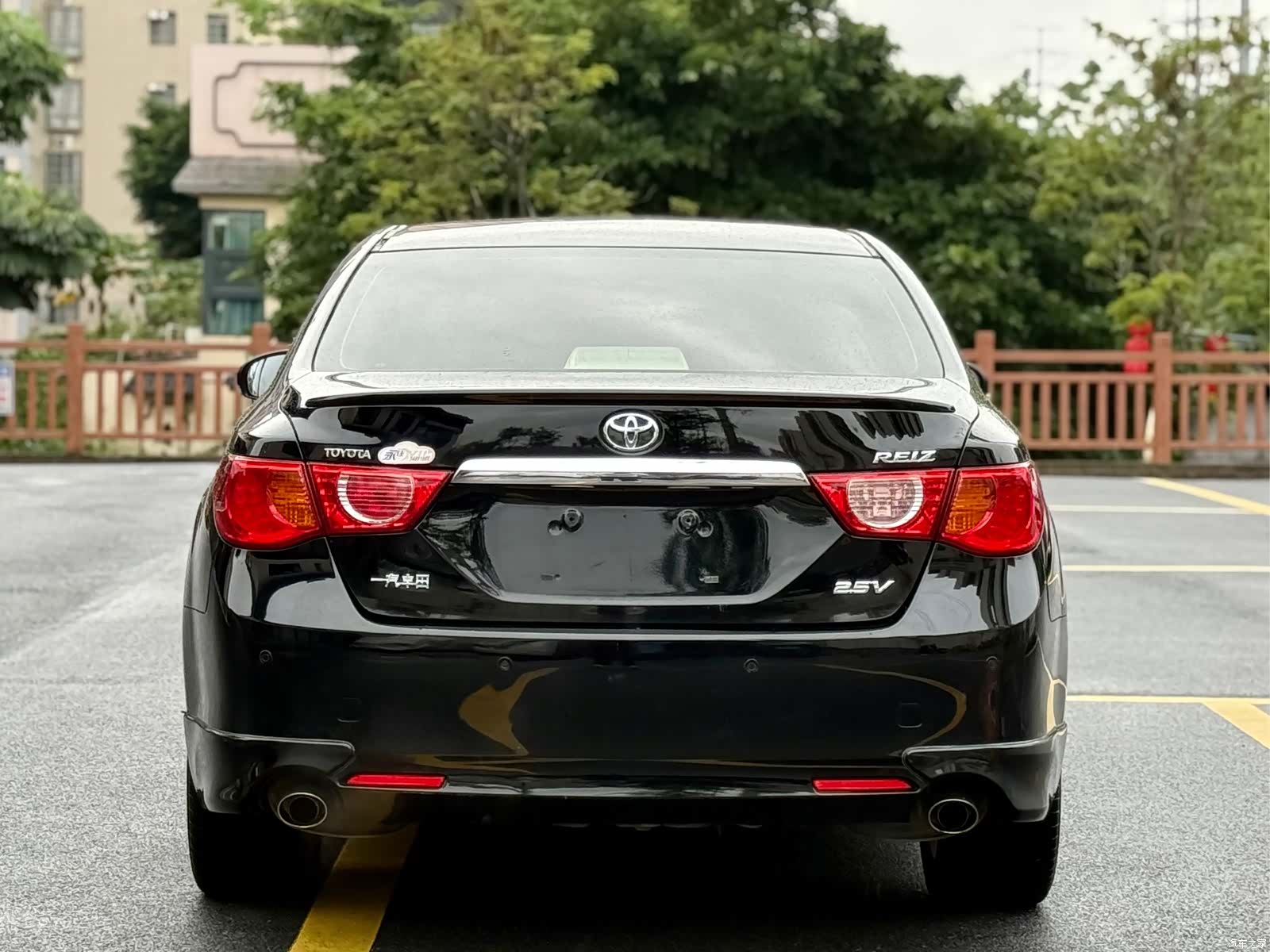 Toyota 2.5V, 2012 7