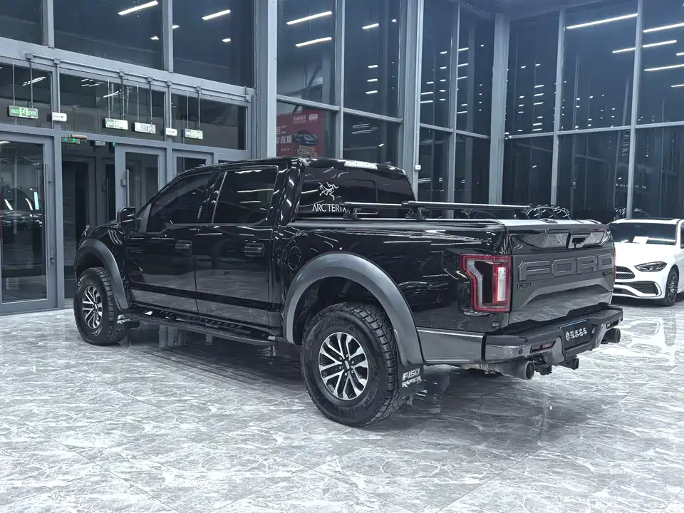 Ford F-150 Raptor