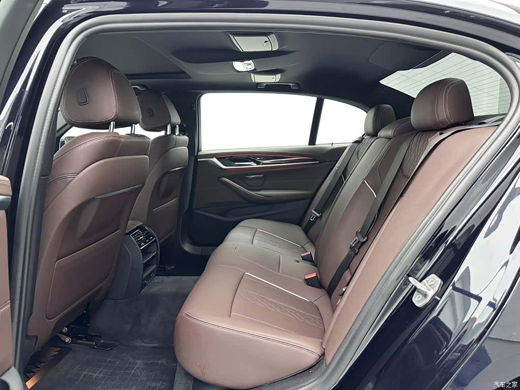 BMW 5 Series, 2022 18