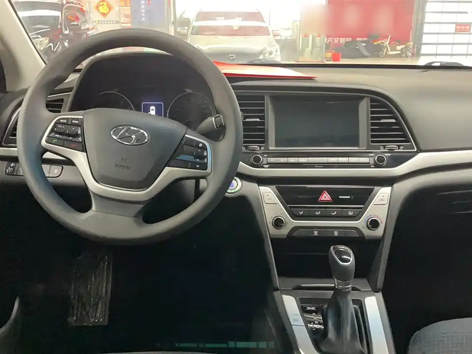 Hyundai Lead