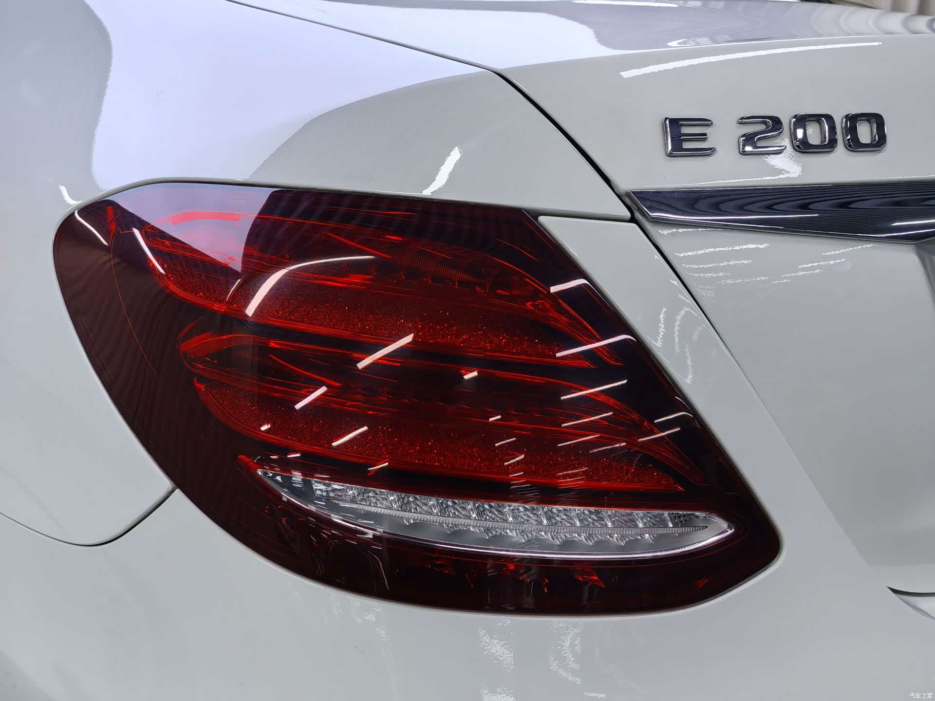 Mercedes-Benz E-Class, 2017 12