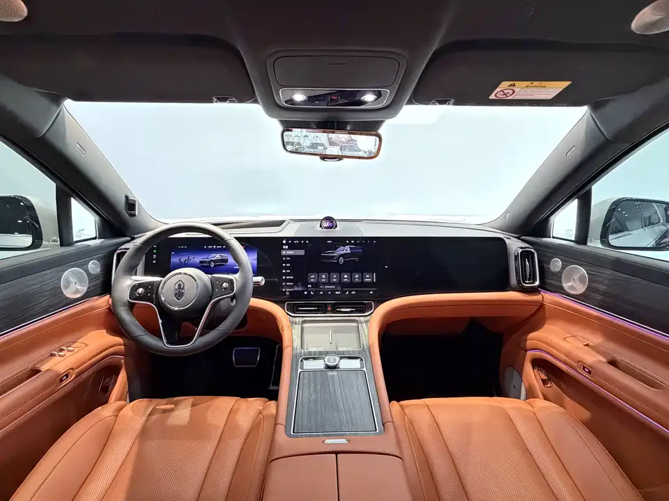 AITO Ask the world M9