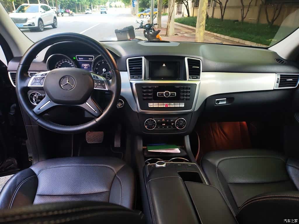 Mercedes-Benz M-Class, 2015 все фото