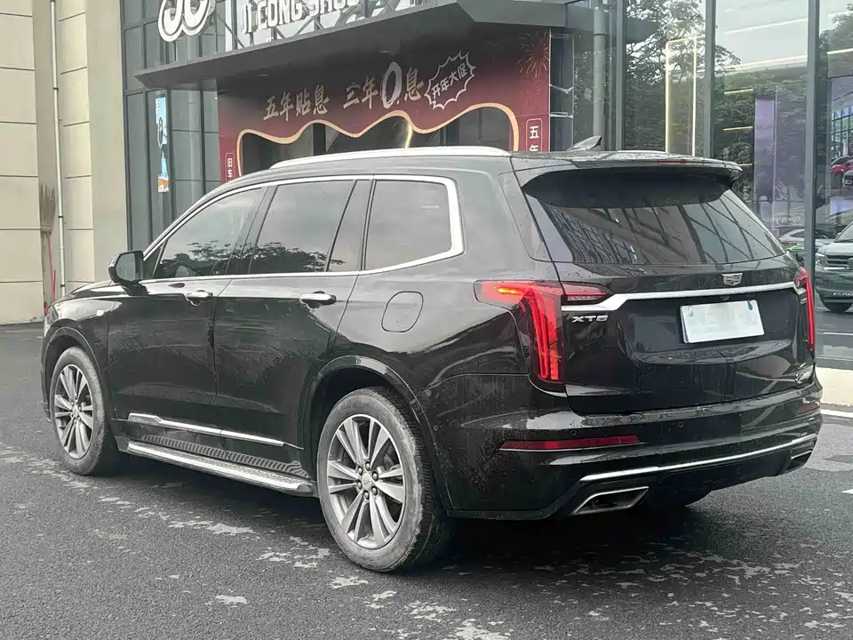 Cadillac XT6
