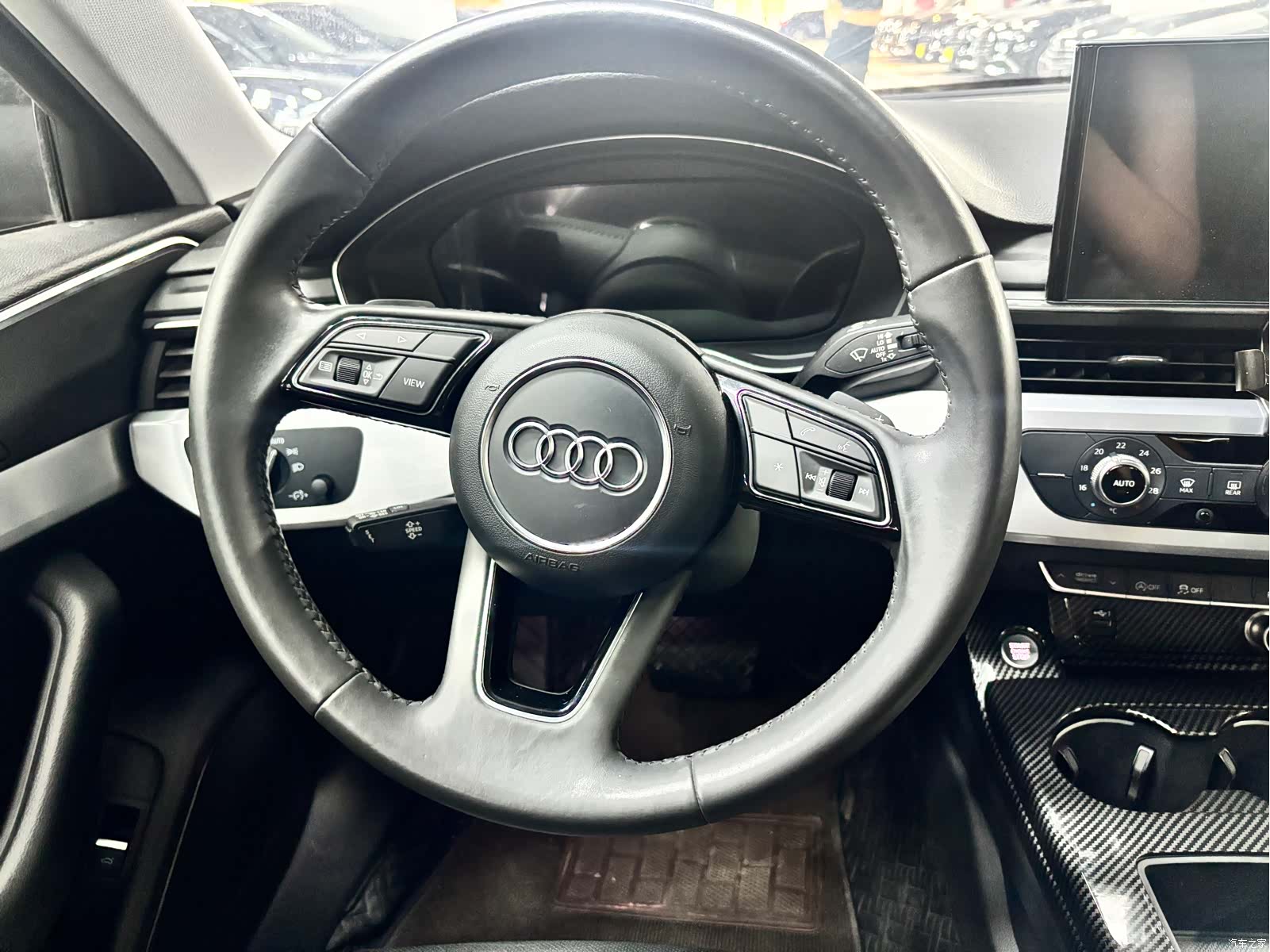 Audi A4L, 2021 10