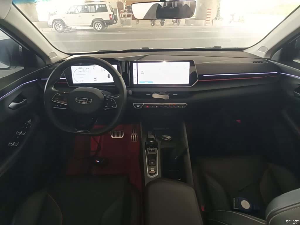 Geely Binray, 2022 10