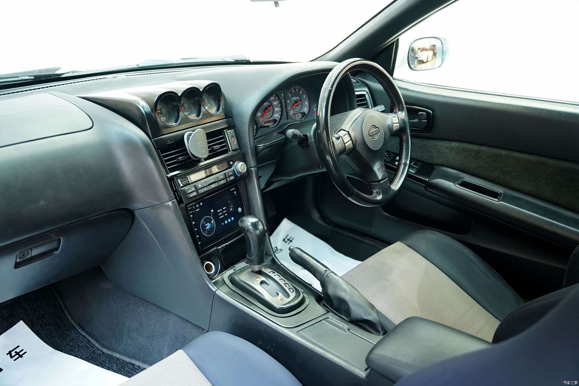 Nissan R34, 2000 18