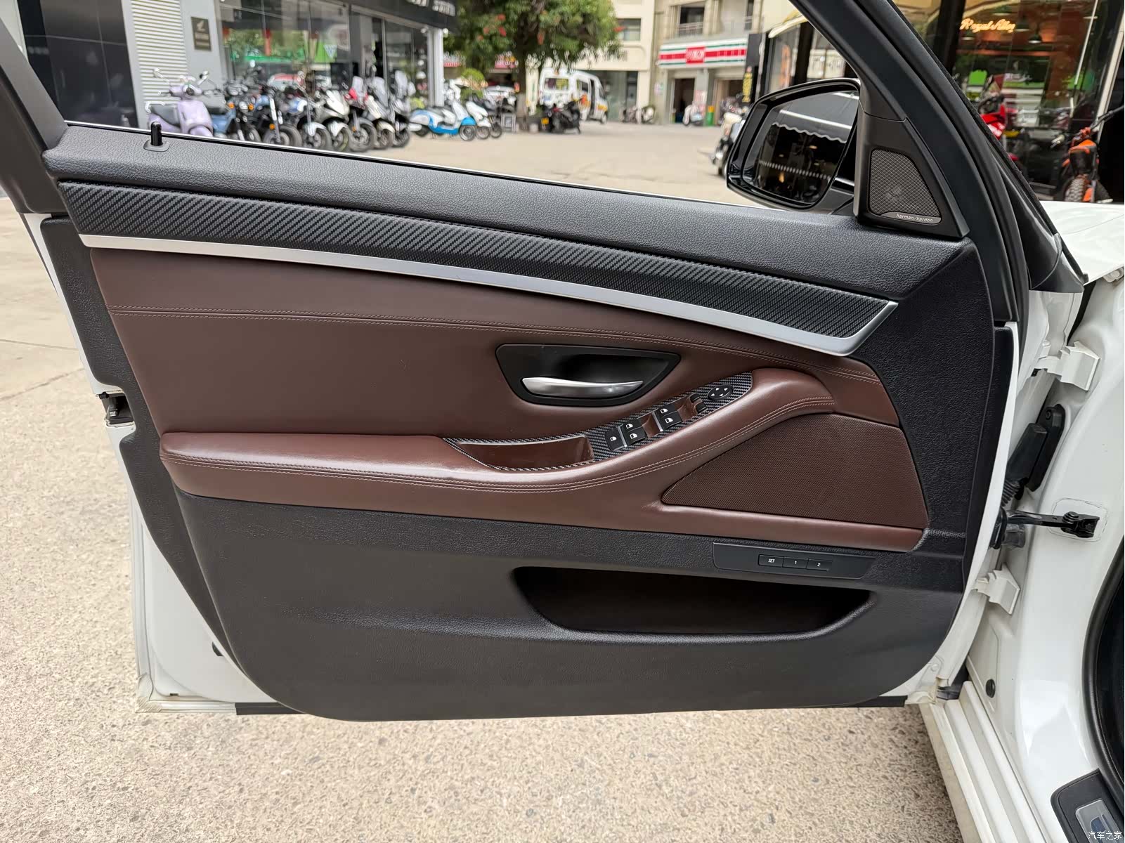 BMW 5 Series, 2016 9