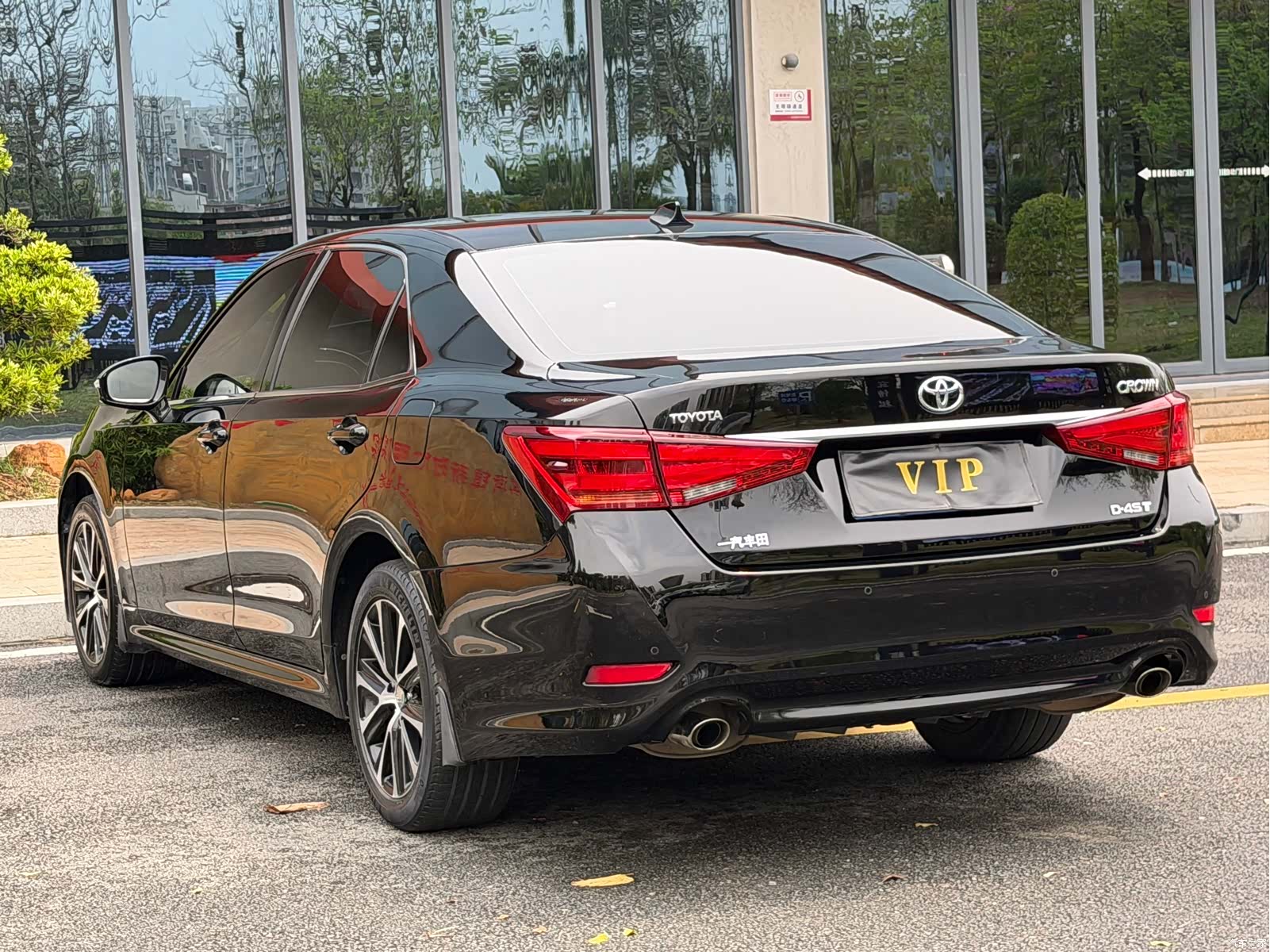 Toyota Crown, 2018 8