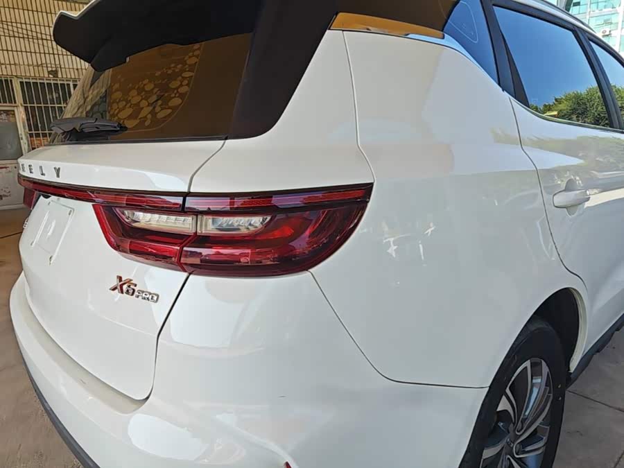 Geely Vision X6 2021, фото 8