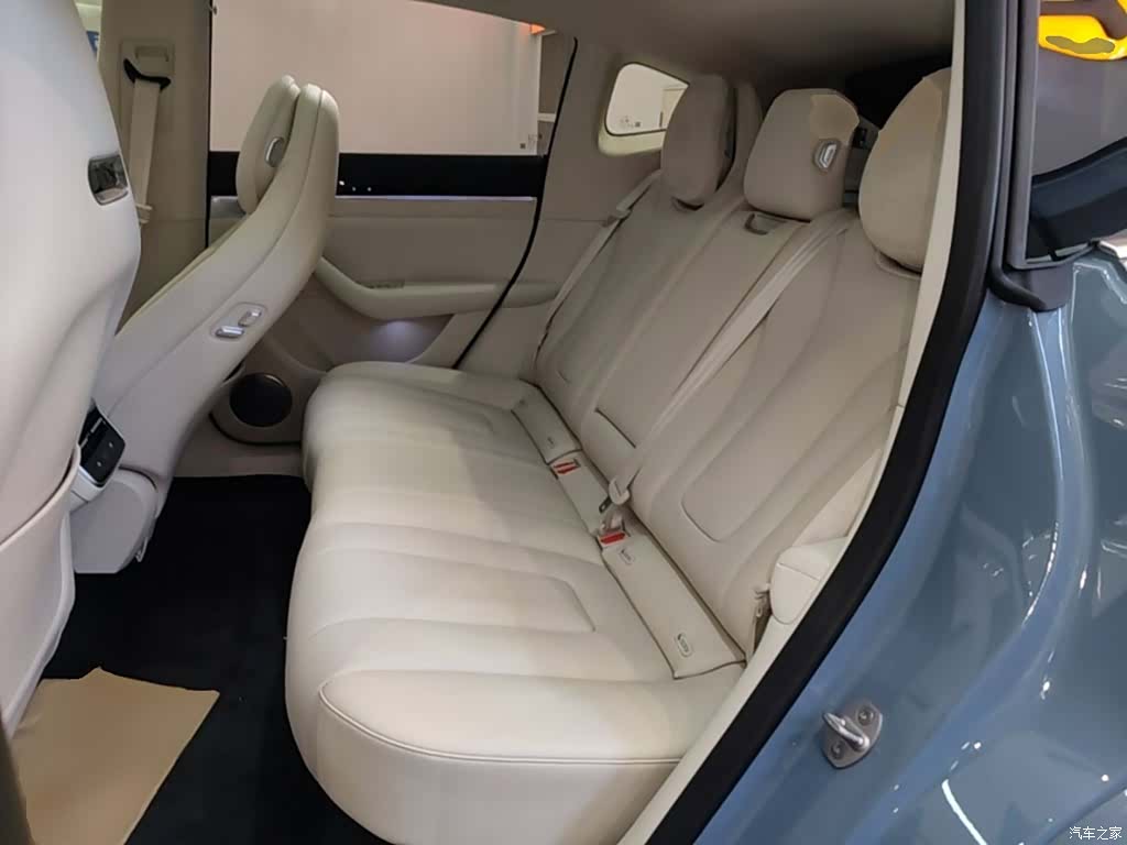 Luxeed R7, 2025 17