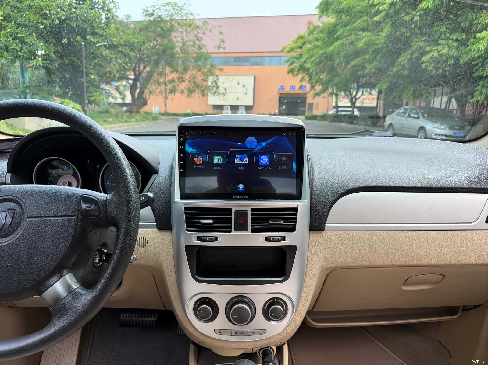 Buick 1.6LX-AT, 2012 15