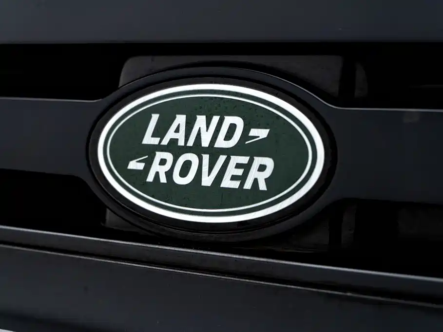 Land Rover guard