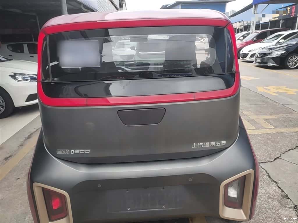 Wuling E200, 2019 6