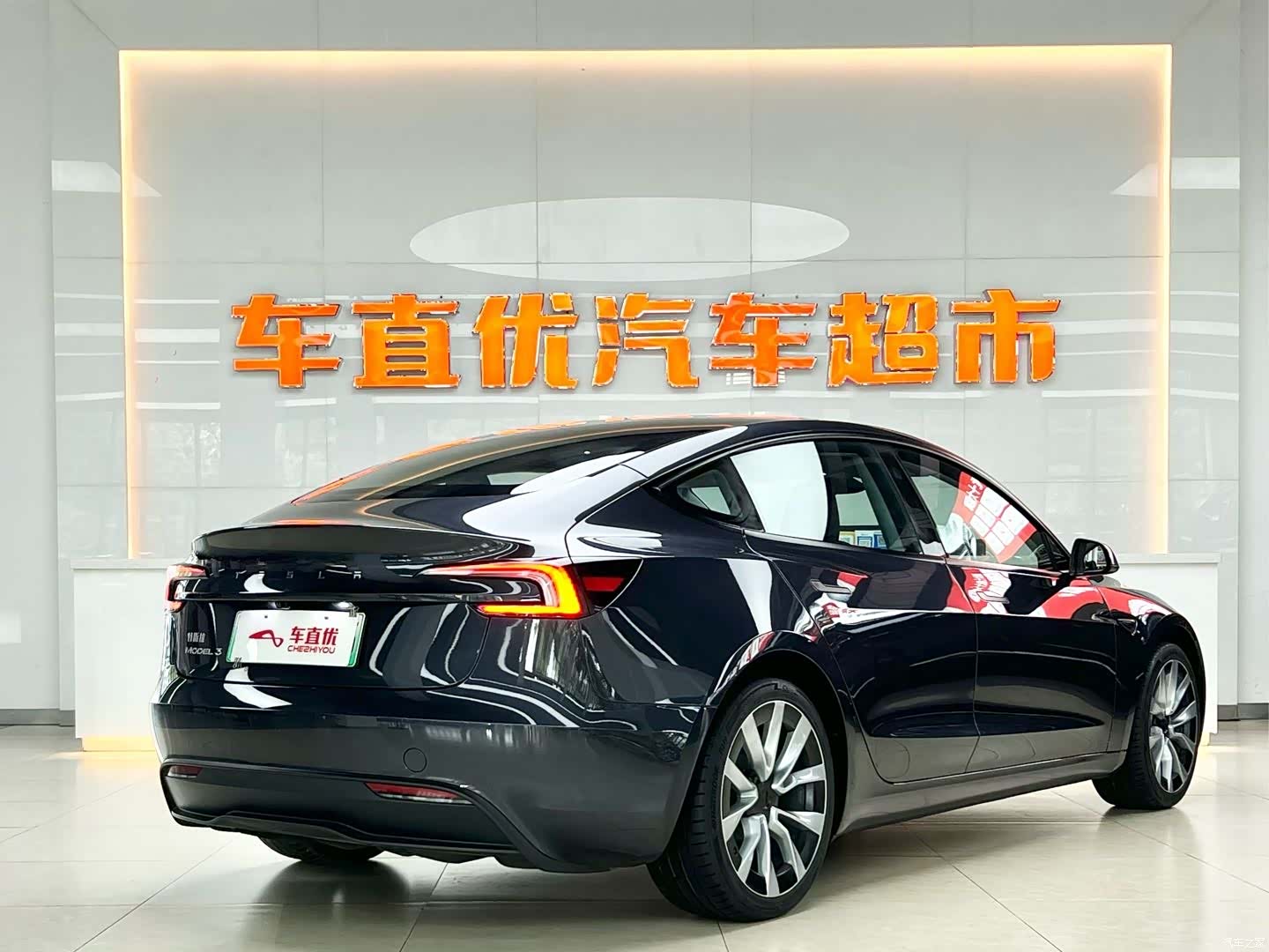 Tesla Model 3, 2025 все фото