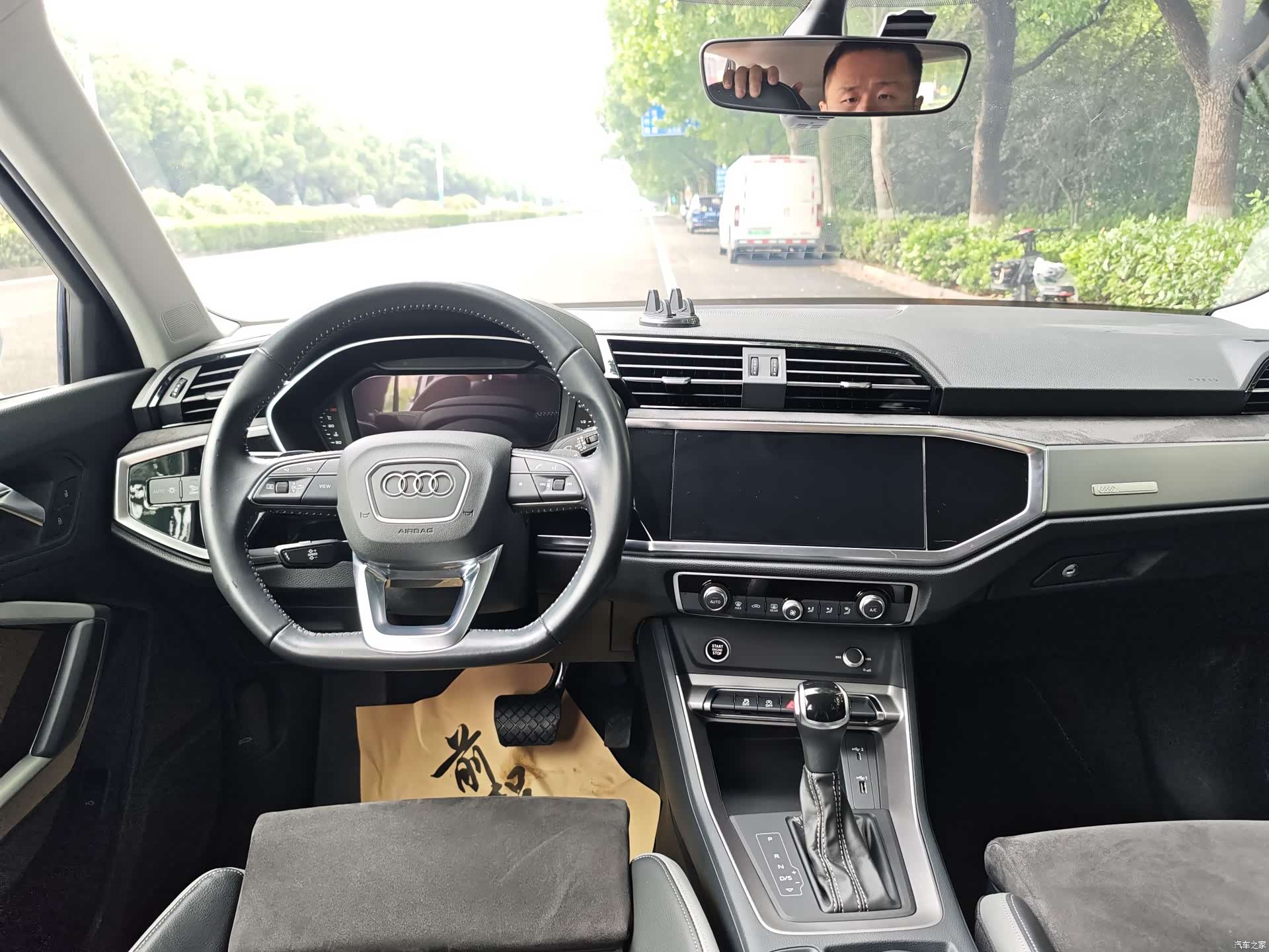 Audi Q3, 2021 13