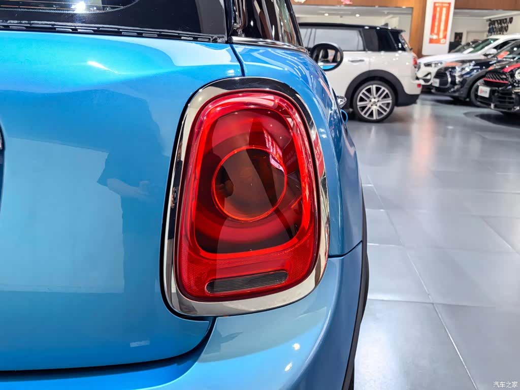 Mini ONE, 2019 19
