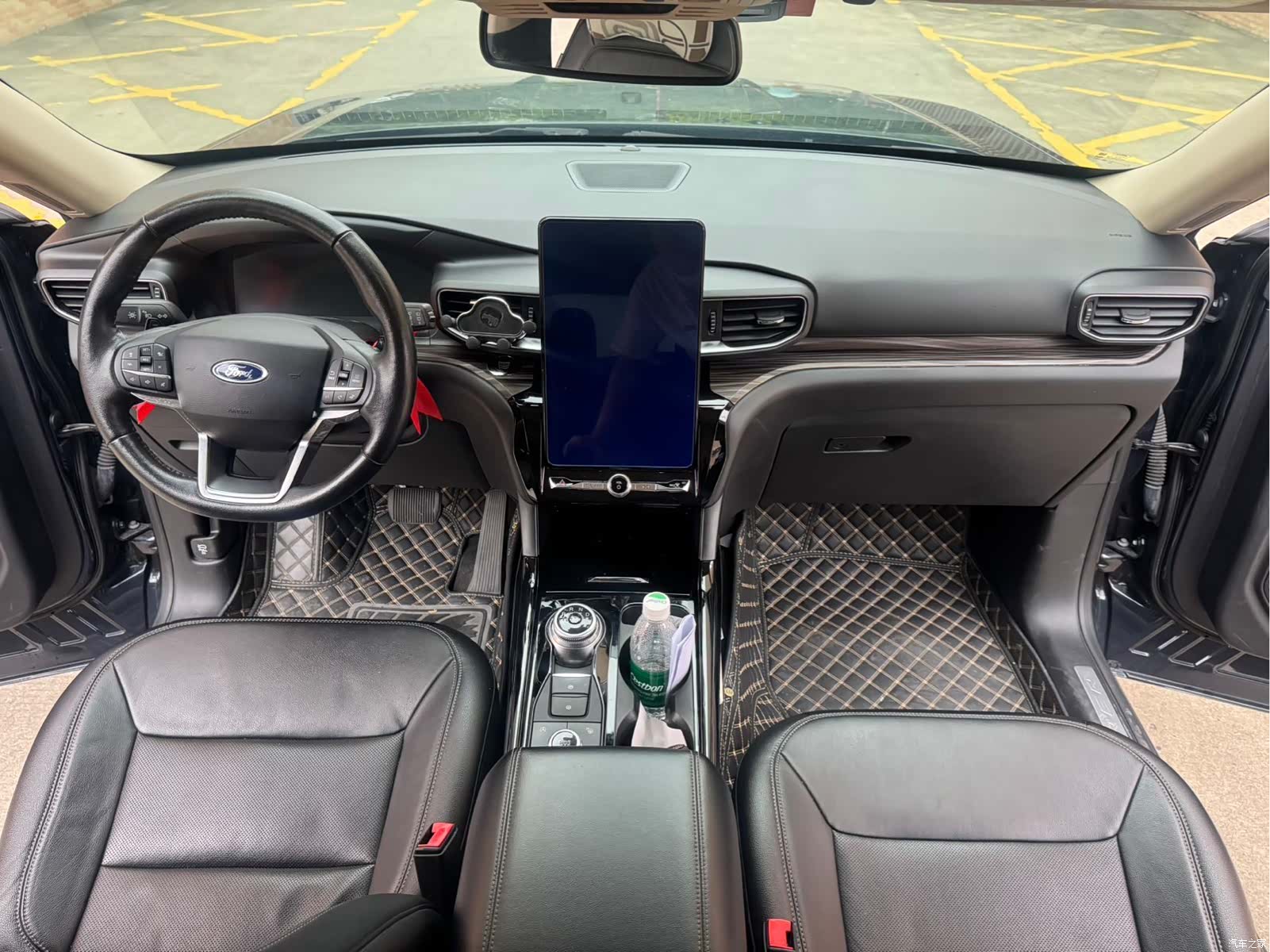 Ford Explorer, 2020 11