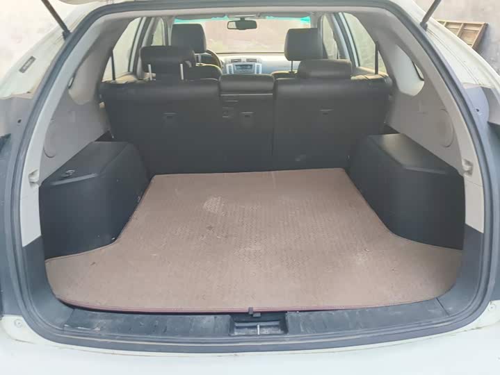 BYD S6 2014 2.0L МКПП Люкс 5 seats