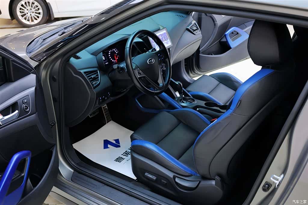 Hyundai Veloster, 2015 15