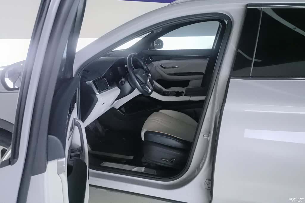 BYD Song, 2024 9
