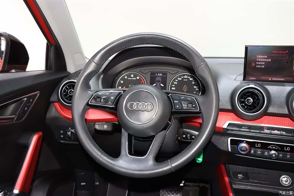 Audi Q2L, 2020 13