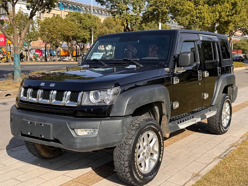 Beijing BJ40