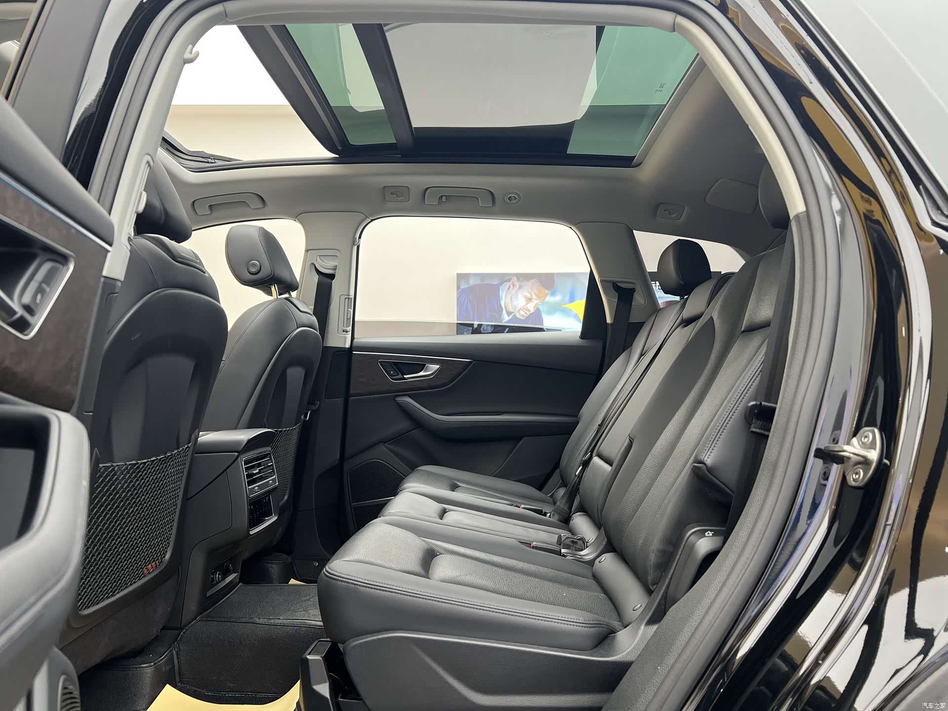 Audi Q7, 2023 11