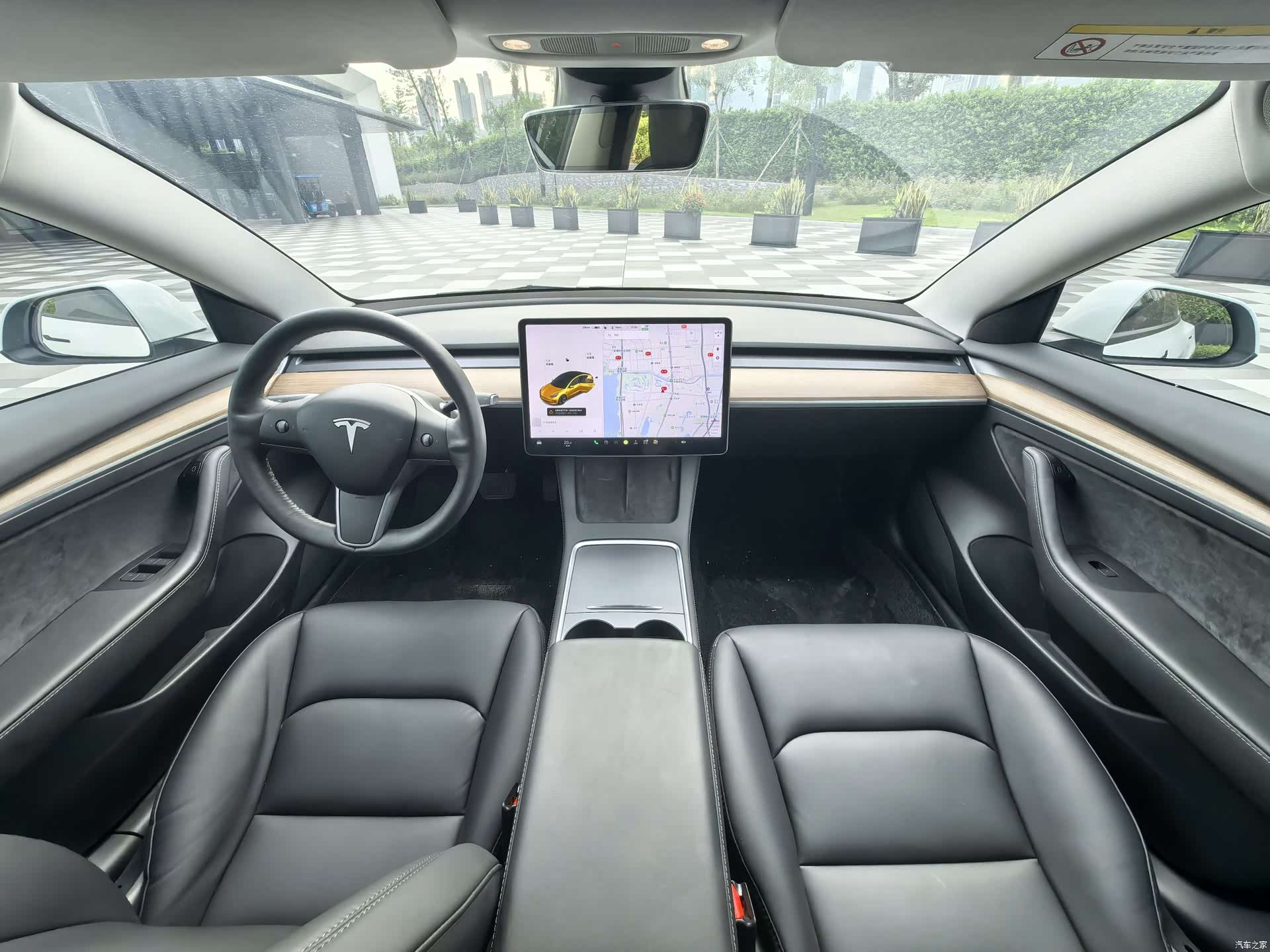 Tesla Model 3, 2021 11