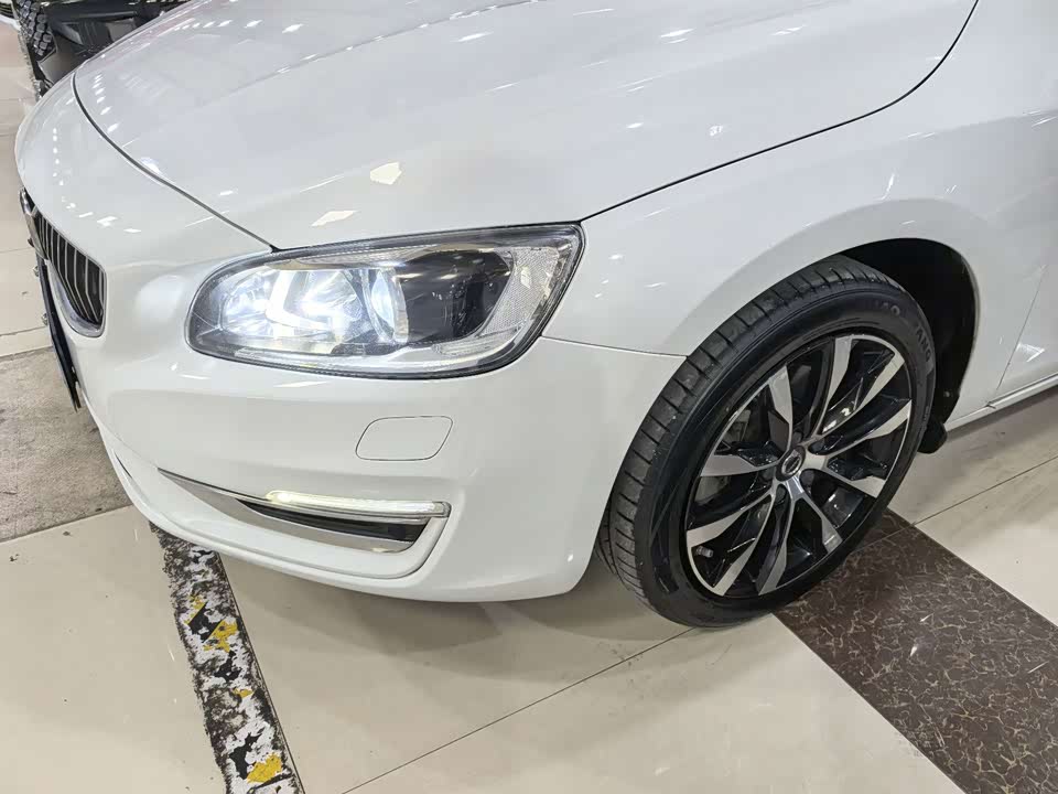 Volvo S60 Volvo S60