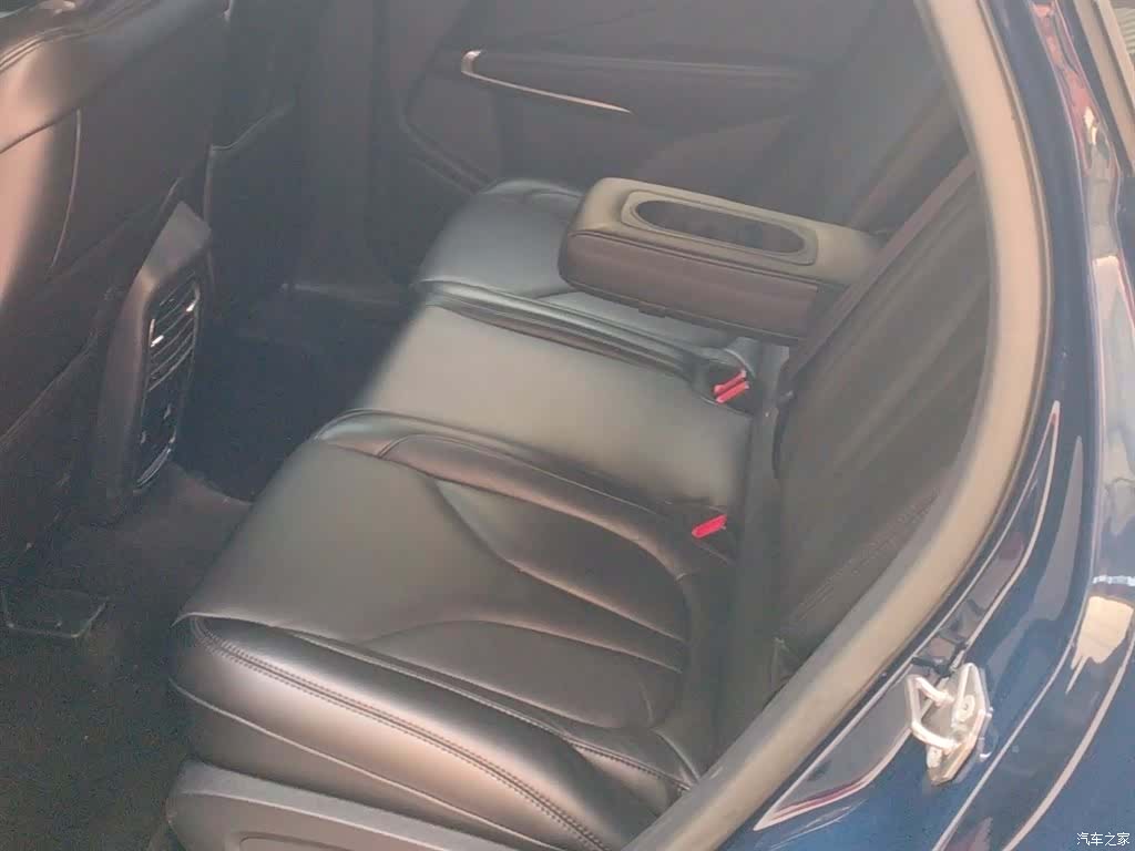 Lincoln MKC, 2019 12