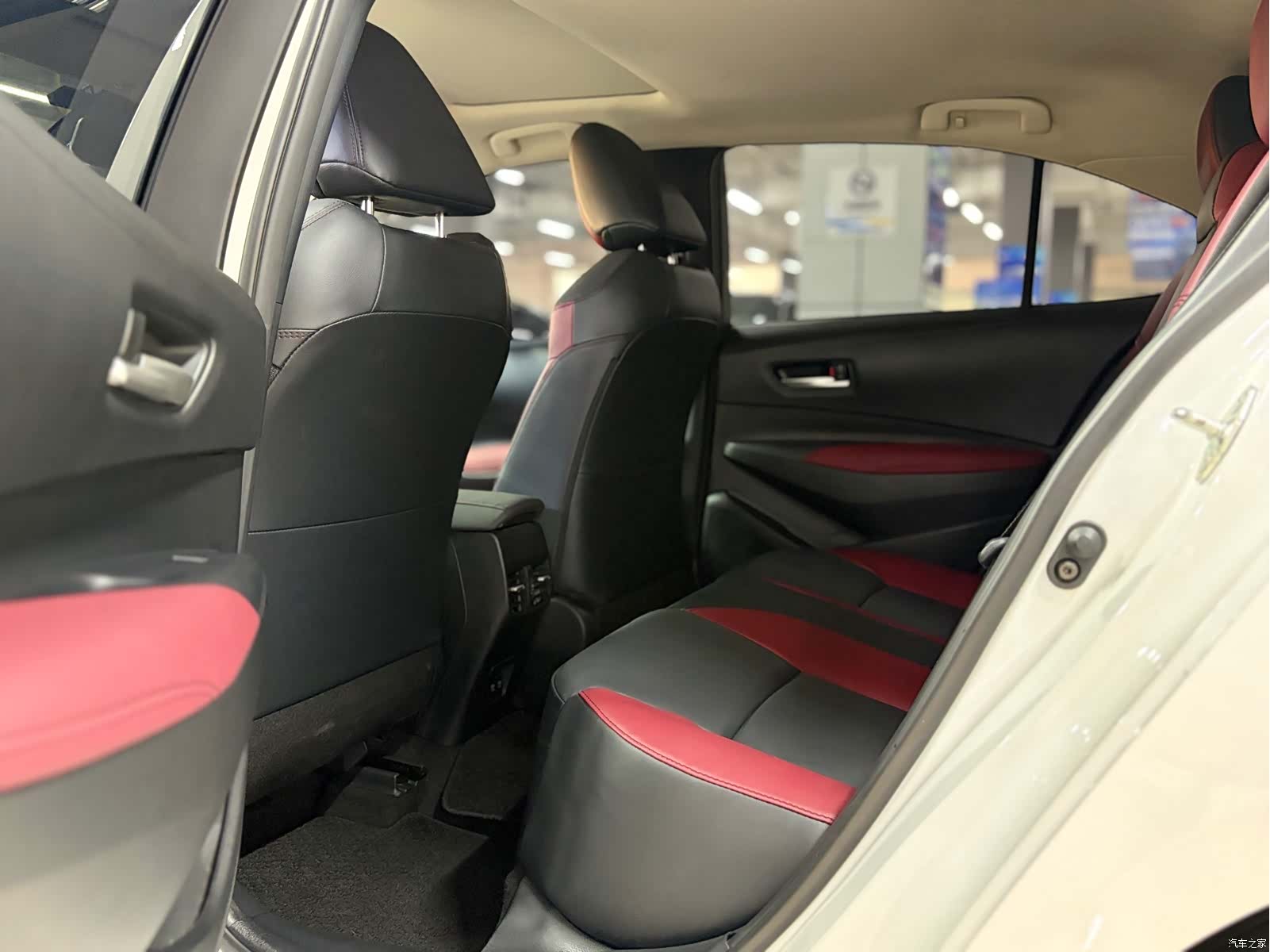 Toyota Corolla, 2022 все фото