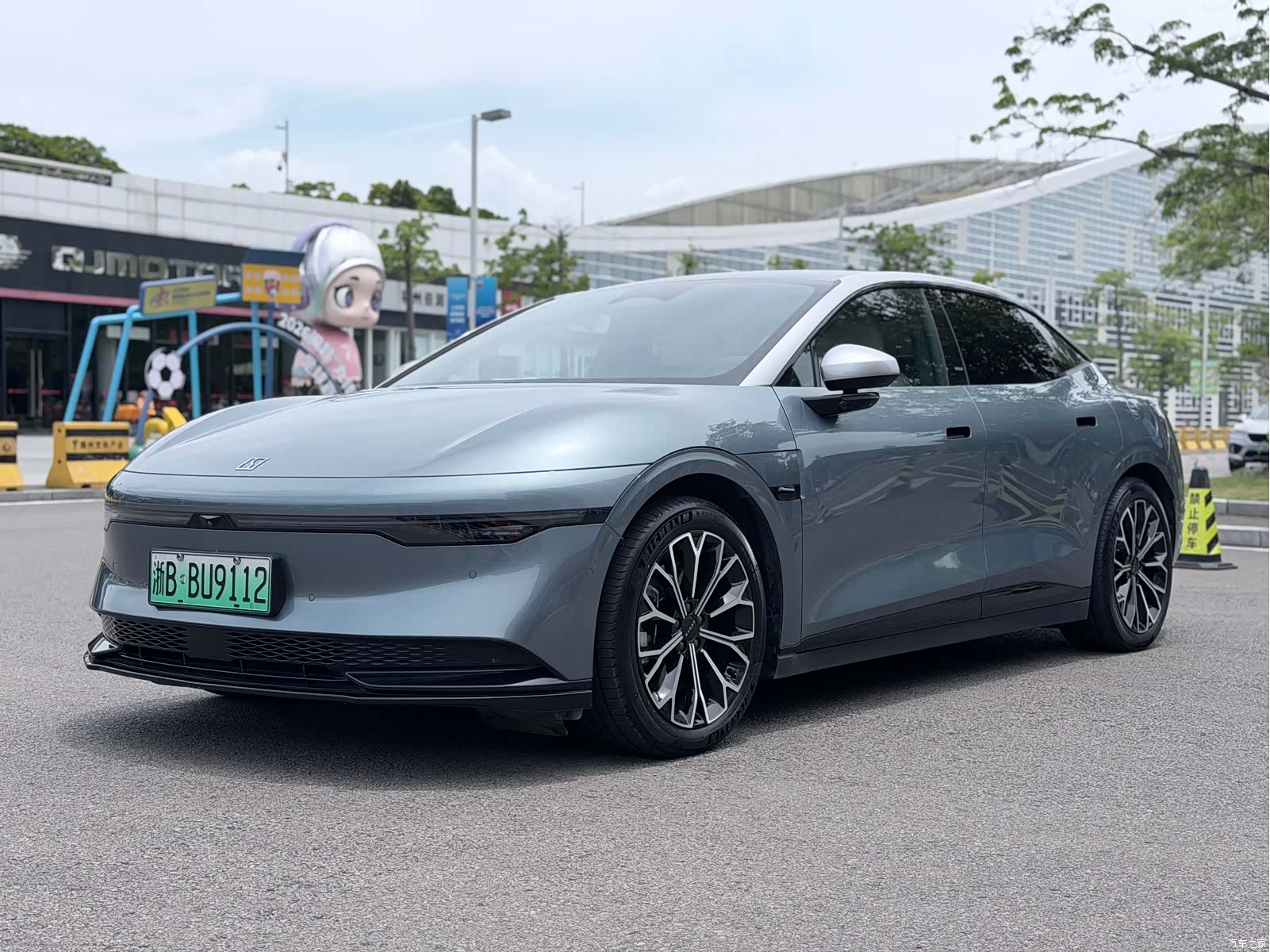 Zeekr 007, 2024 1