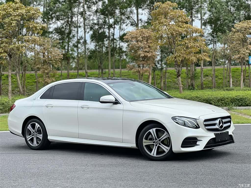 Mercedes-Benz E-Class, 2019 4