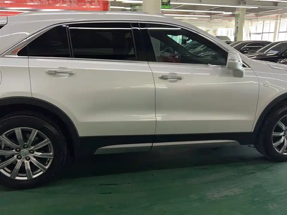 Cadillac XT4