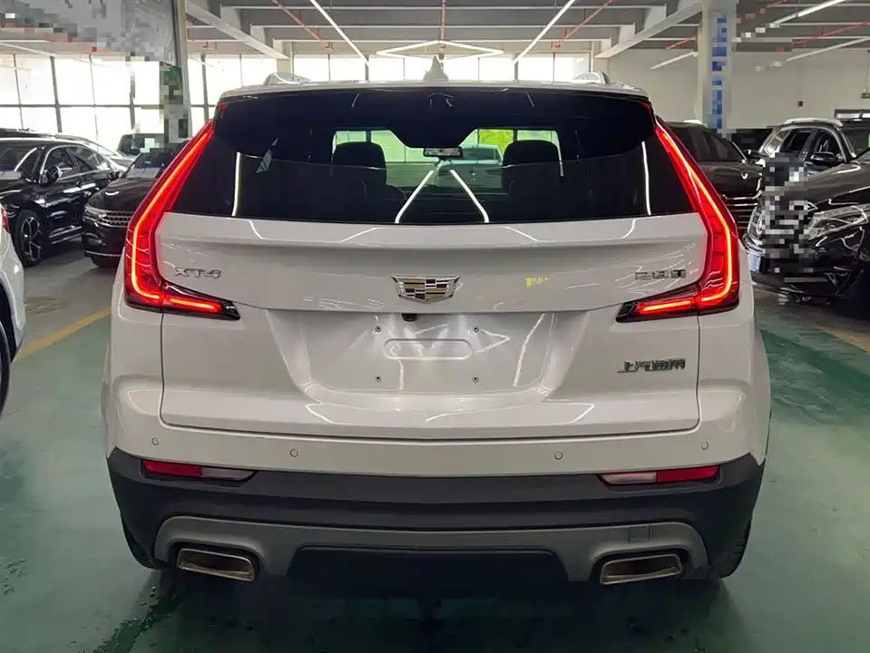Cadillac XT4