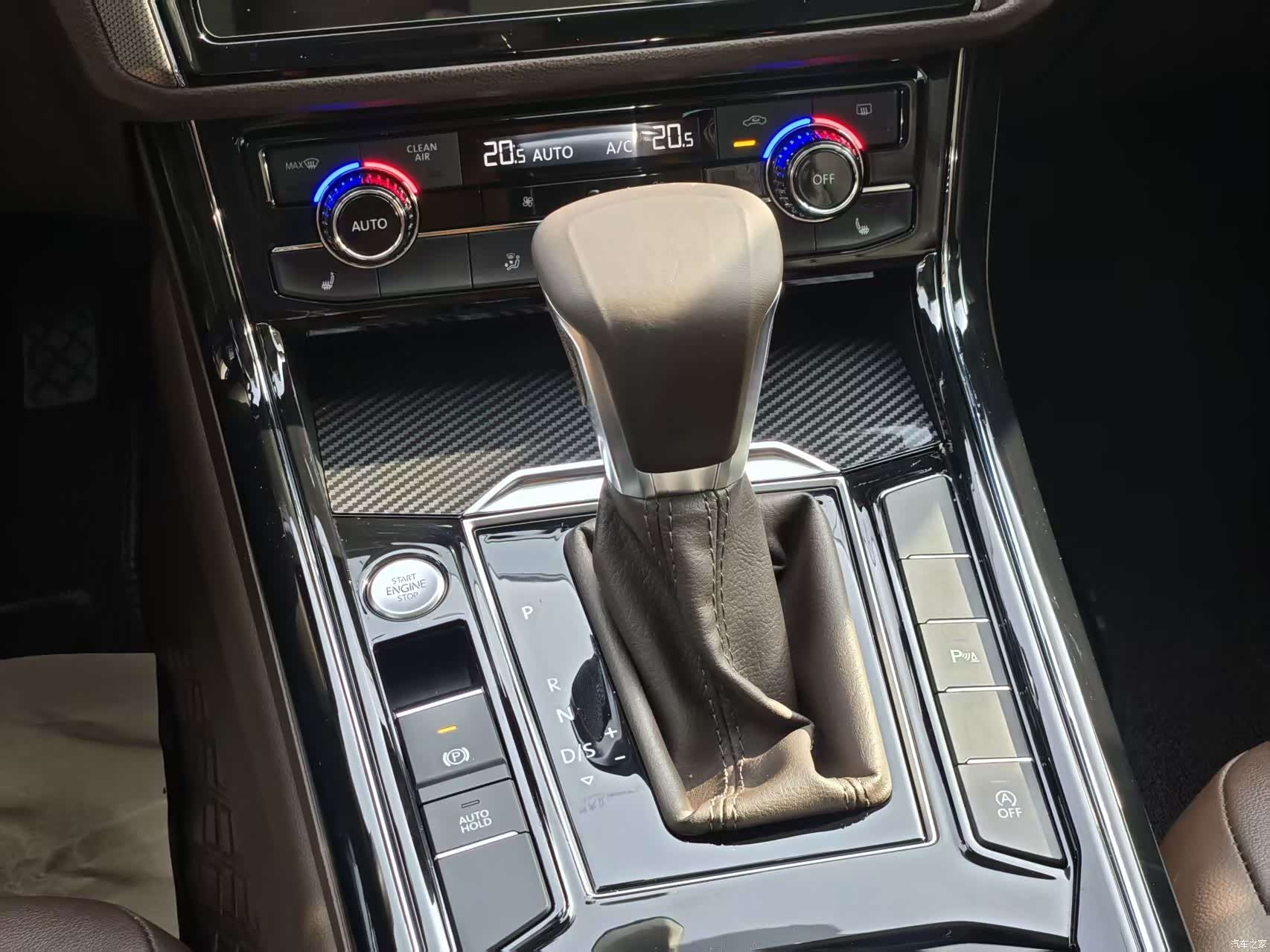 Volkswagen Phideon, 2022 13